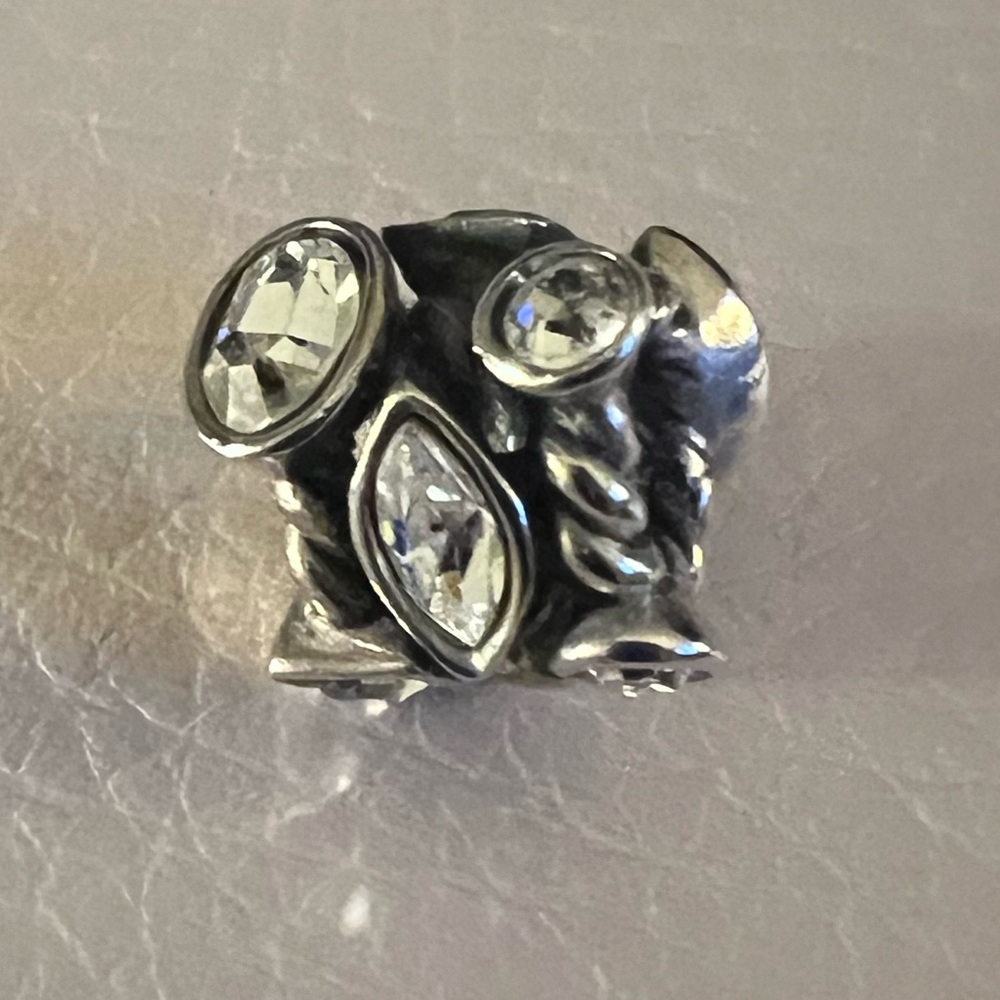 Chamilia Marquis Sterling Silver Swarovski Clear Charm Bead - Picture 3 of 5